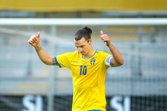 Zlatan Ibrahimovic, Sverige, gör tummen upp