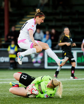Anja Mittag, LdB FC Malmö, hoppar över Kristin