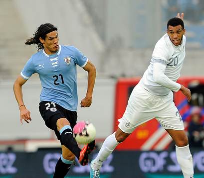 Edinson CAVANI / Etienne CAPOUE - 05.06.2013 - Uruguay /