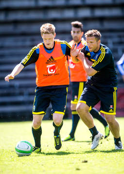 Träning på Söderstadion. Rasmus Elm och Anders Svensson