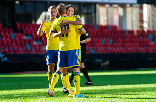 Simon Thern kramar om Sam Larsson, Sverige
