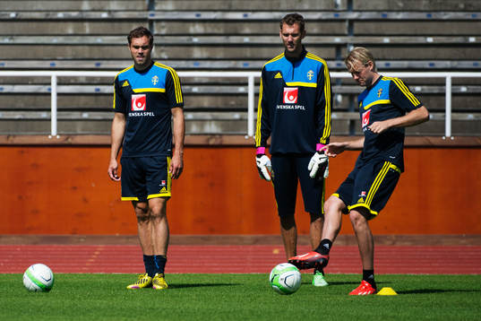 Johan Elmander, Andreas Isaksson och Ola Toivonen på