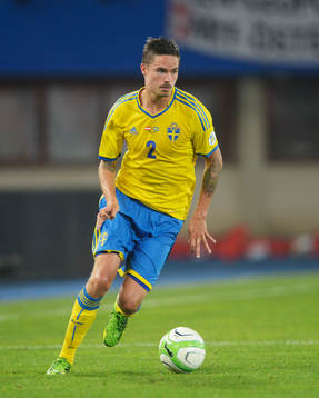Mikael Lustig, Sverige