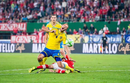 Andreas Granqvist, Sverige sparkas ned i slutminuterna men