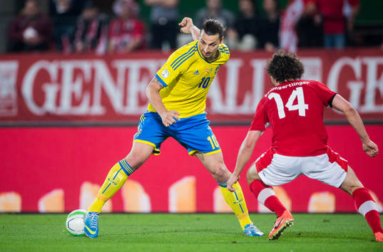 Zlatan Ibrahimovic, Sverige vänder bort Julian