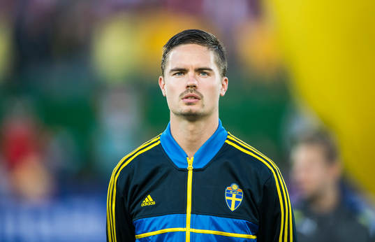 Mikael Lustig, Sverige