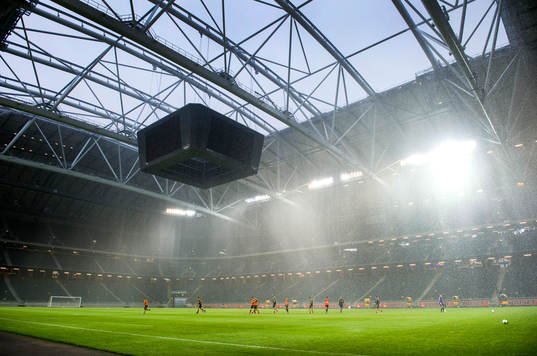 Träning på Friends Arena. Sverige avbryter träningen då