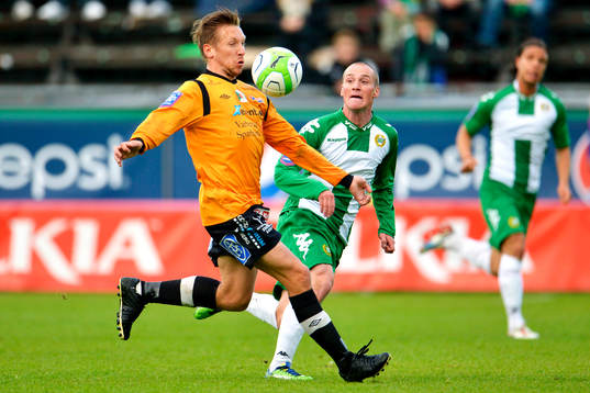Varbergs Pierre Tillman och Hammarbys Christoffer Carlsson