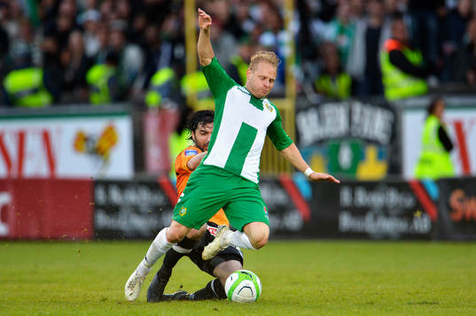 Varbergs Ahmet Özdemirok fäller Erik Sundin och blir
