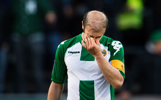 Hammarbys Kennedy Bakircioglu deppar när han lämnar planen