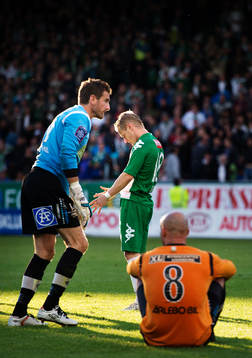Hammarbys Erik Sundin deppar
