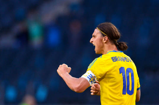 Sveriges Zlatan Ibrahimovic jublar