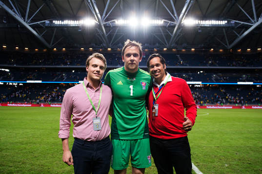 Färöarnas målvakt Gunnar Nielsen får pris som matchens