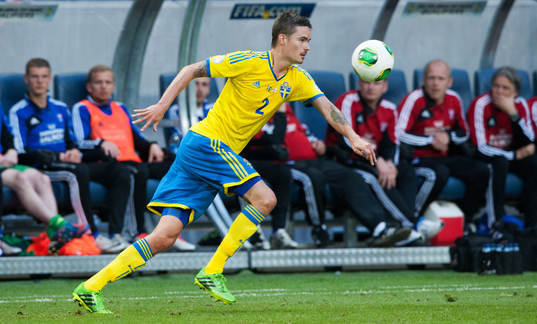 Mikael Lustig, Sverige