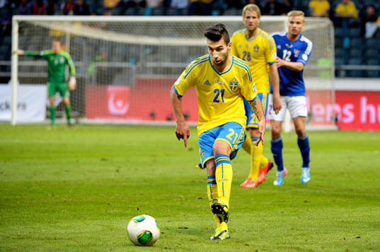 Sveriges Jimmy Durmaz i matchen mellan Sverige och