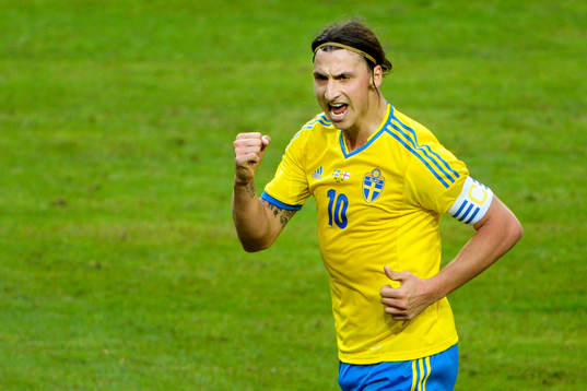 Bläddra bland fler bilder av Fotboll, VM-kval, Sverige - Färöarna