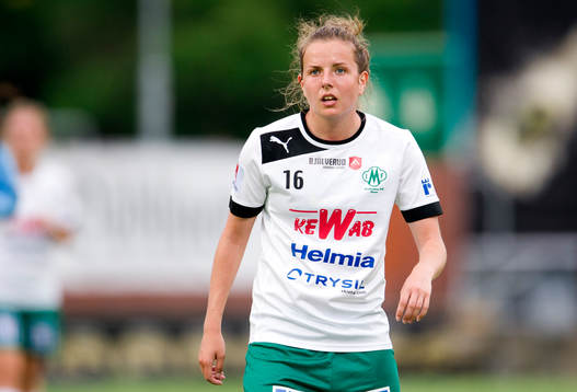 Hayley Lauder, Mallbacken