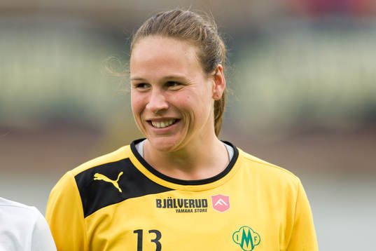 Katlynn Fraine, målvakt, Mallbacken