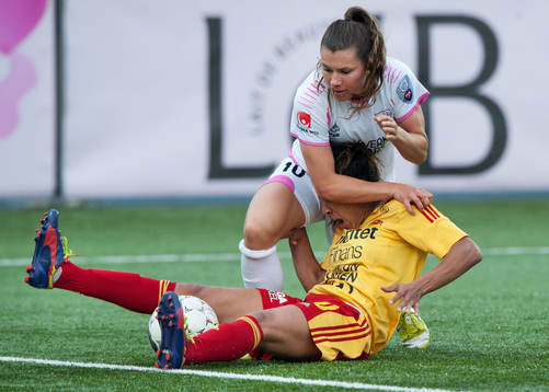 Tuff duell mellan Ramona Bachmann, Malmö och Marta, Tyresö