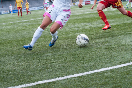 Fot, fötter, boll, konstgräs, fotbollsskor, Nike,