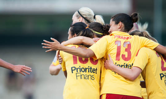 0-2 Marta, Tyresö, jubel