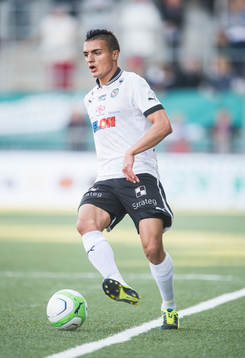 Ahmed Yasin, Örebro SK  i matchen mellan Örebro och
