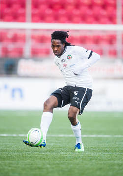 Ayanda Nkili, Örebro SK  i matchen mellan Örebro och