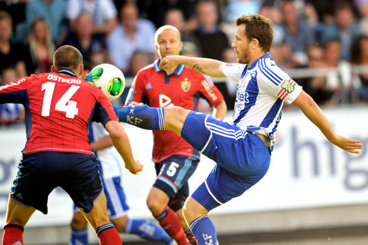 Tobias Hysén, IFK Göteborg tar emot bollen framför