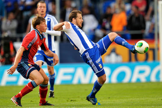 Tobias Hysén, IFK Göteborg, tar emot bollen