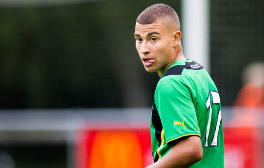 Jordan Larsson, Högaborgs BK spelar en match