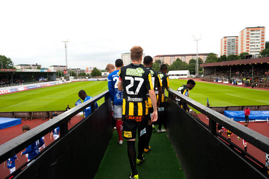 Laget påväg in till matchen mellan Häcken och