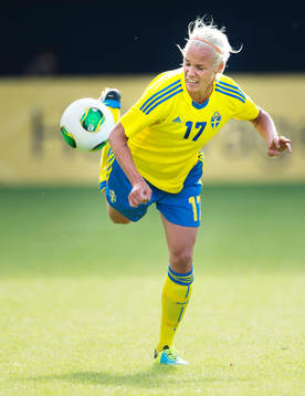 Sveriges Caroline Seger i träningslandskampen mellan