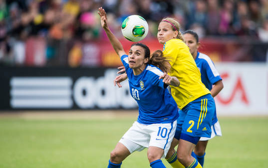 Brasiliens Marta och Sveriges Charlotte Rohlin i