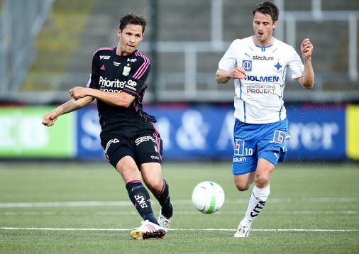 Målgörarna Göteborgs Philip Haglund (mål 0-1) och