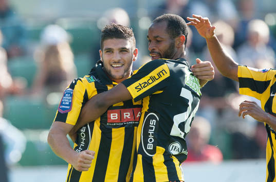 0-1 Moestafa El Kabir, Häcken, som grattas av René