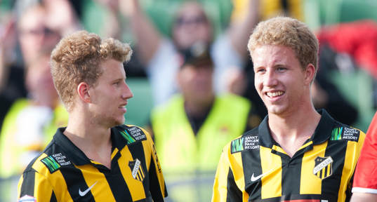 Tvillingbröderna Samuel och Simon Gustafson, Häcken
