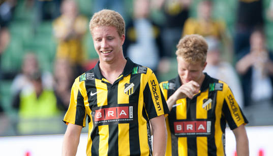 Tvillingbröderna Samuel och Simon Gustafson, Häcken