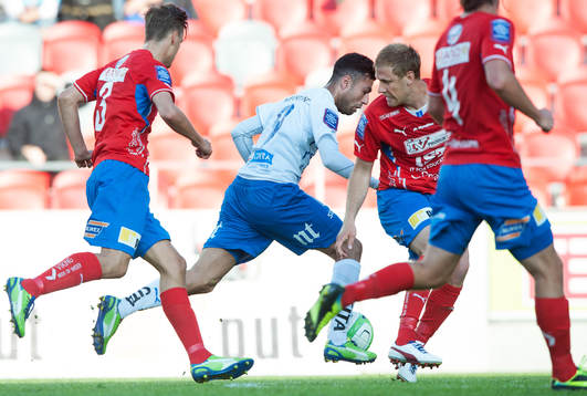 Imad Khalili, Norrköping, 0-1 skytten, går rakt igenom