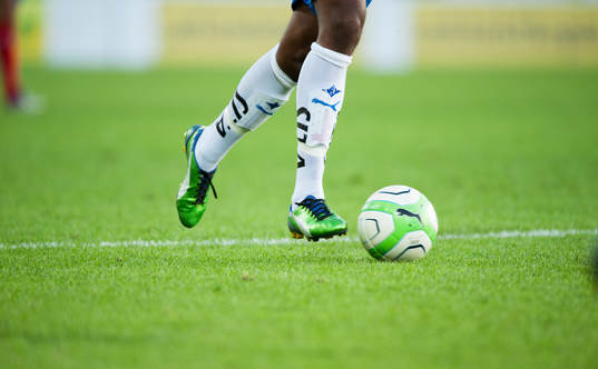Fot, boll, fotboll, gräs, fotbollsskor, bollkontroll, Nike