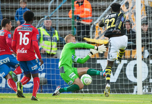 1-2 Kwame Karikari, AIK
