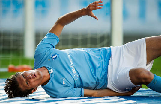 Malmö FFs Dardan Rexhepi skadar sig