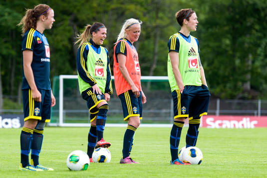 Sveriges Jessica Samuelsson, Olivia Schough, Josefine