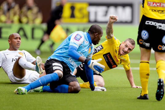 Elfsborgs James Keene jublar
