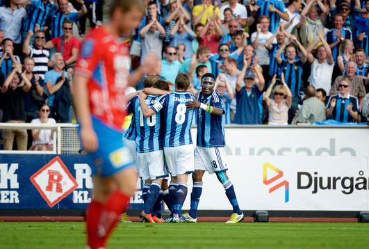 Amadou Jawo klackar in 1 - 0 i matchen mellan Djurgården
