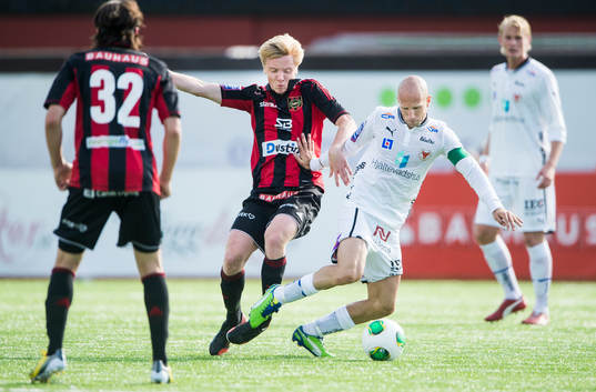 Brommapojkarnas Gustav Sandberg Magnusson och Kalmars