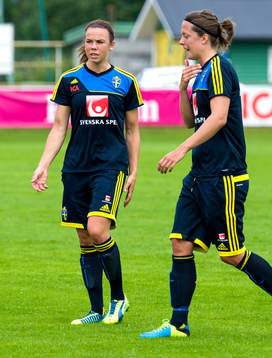 Sveriges Jessica Samuelsson och Lina Nilsson