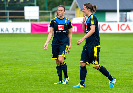 Sveriges Jessica Samuelsson och Lina Nilsson