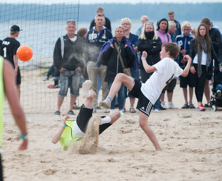 Sand, beachsoccerplan, boll, fot, fötter, närkamp