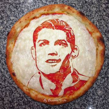 Cristiano Ronaldo - 03.07.2013 - Pizza avec le portrait de