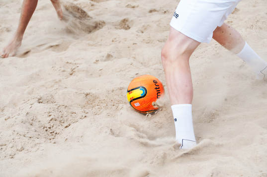 Supercupen, Åhus - IFK Hässleholm, sand, fot, boll,